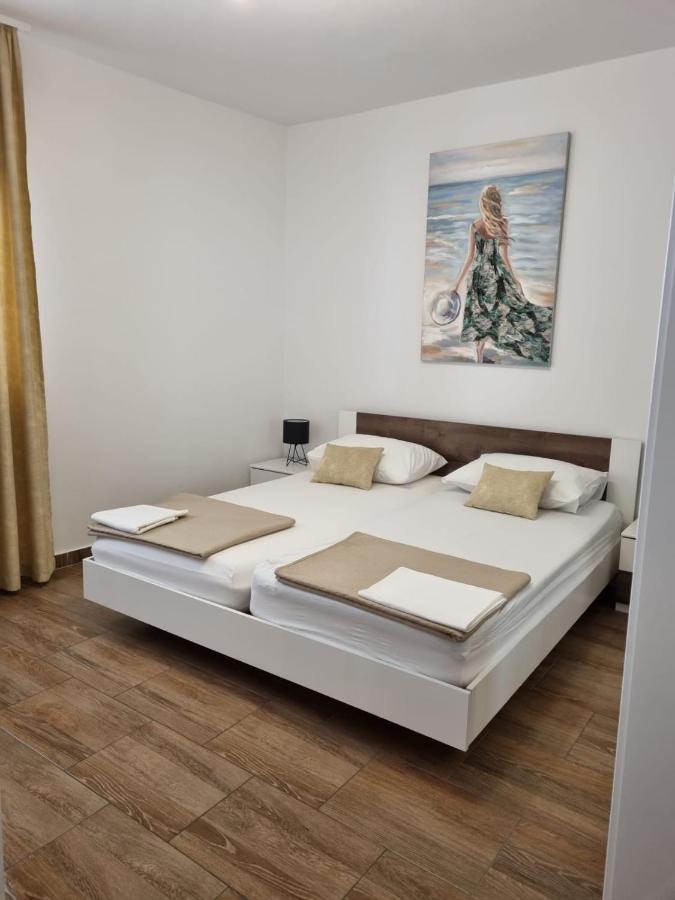 Apartman Smoljic 4+2 Primošten Esterno foto