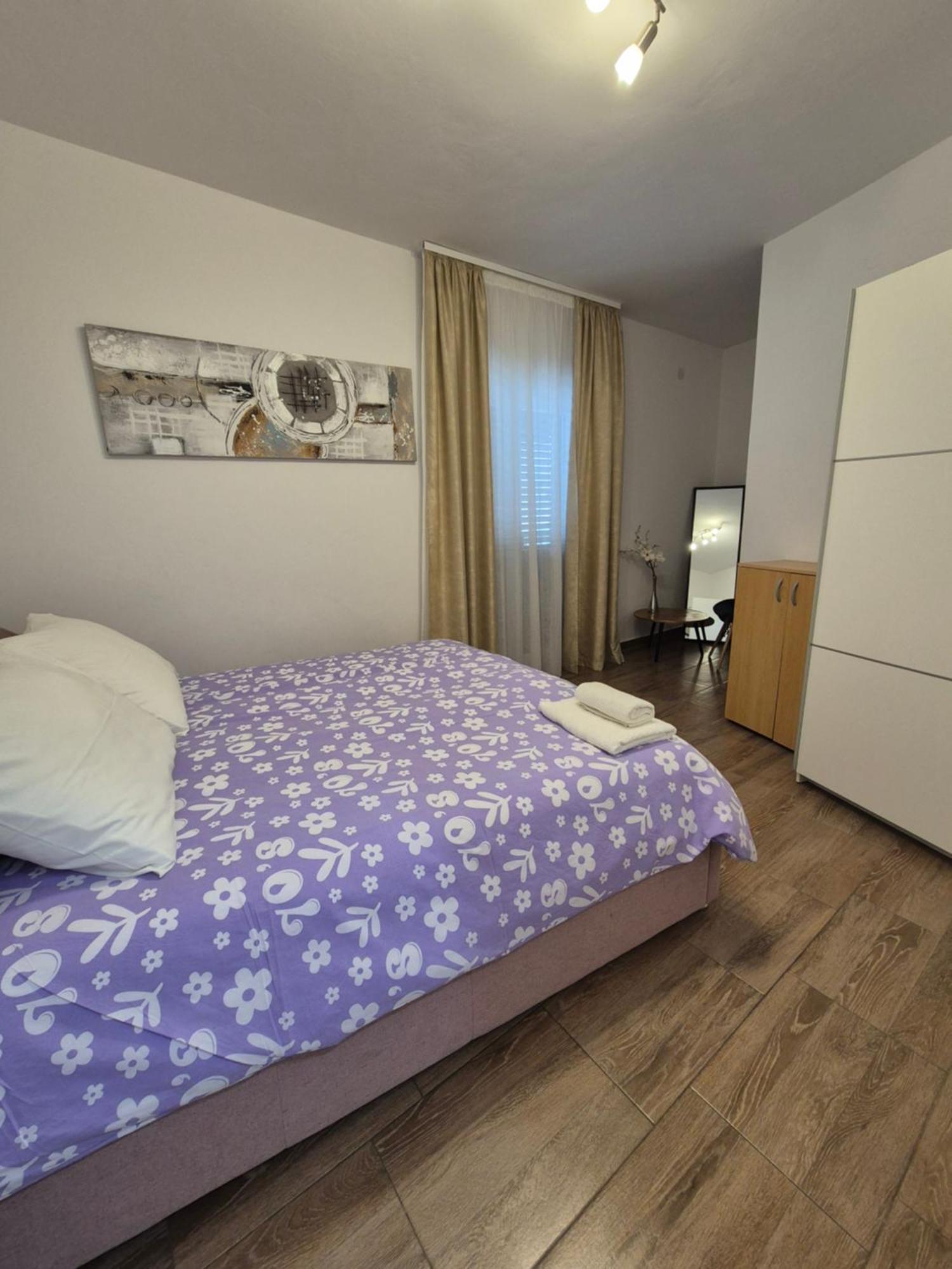 Apartman Smoljic 4+2 Primošten Esterno foto